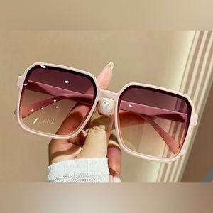 Large Square Framed Women’s Sunglasses Pink New!!